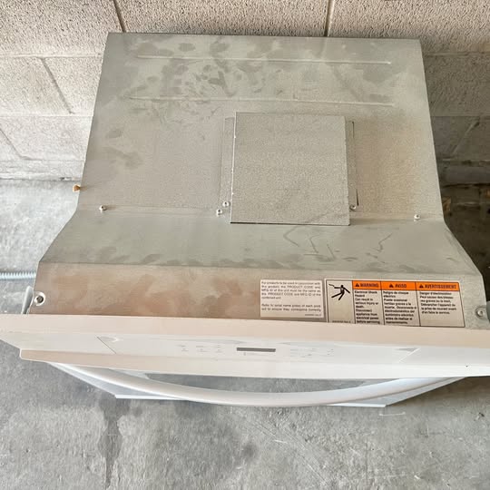 27 Inch Kenmore Single Wall Oven , 790.48782901 , White , Used , 131304