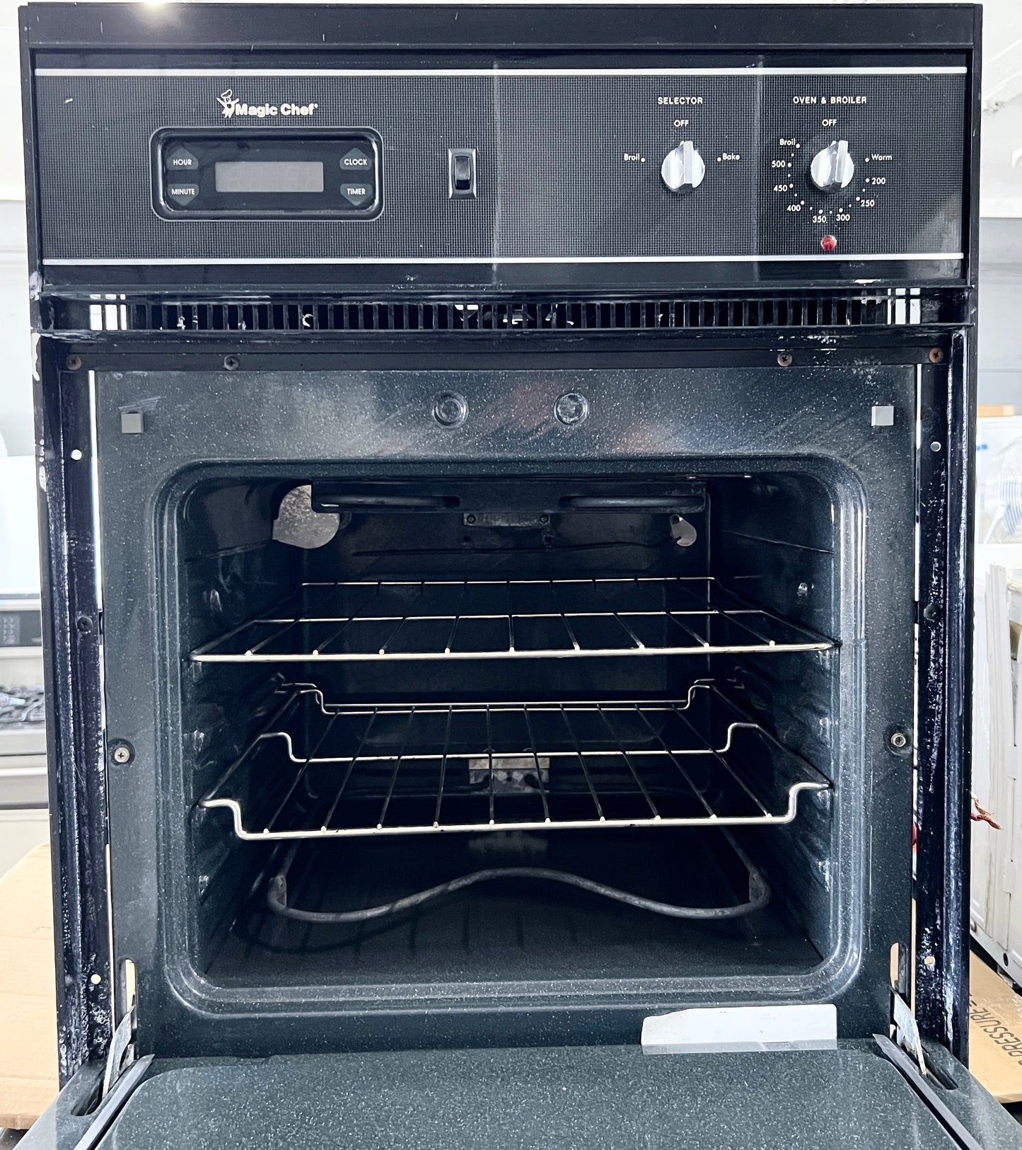 24 Inch Magic Chef Built In Single Wall Oven , Off White , 444469