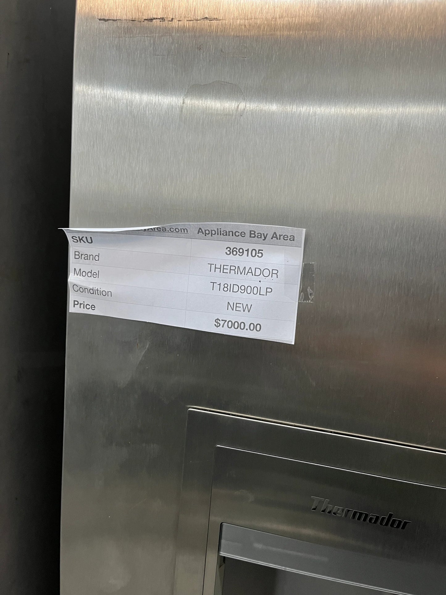 18 INCH T18ID900LP Thermador Built In Freezer Column w External Water Ice,Freedom hinge,Soft Close Diamond Ice , Panel Ready,Door Open Alarm,Energy Star,Left Door Hinge 369105
