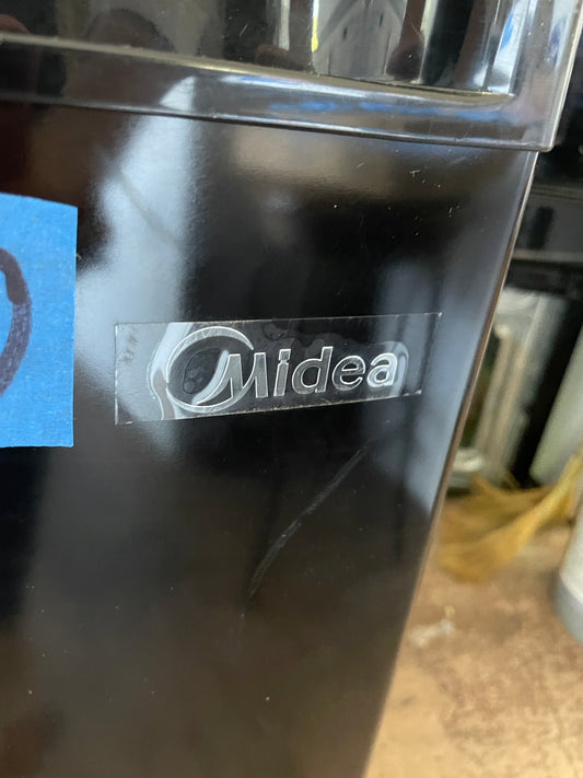 Midea 20" New Upright Freezer In Black, MRU03M2ABB, 999810
