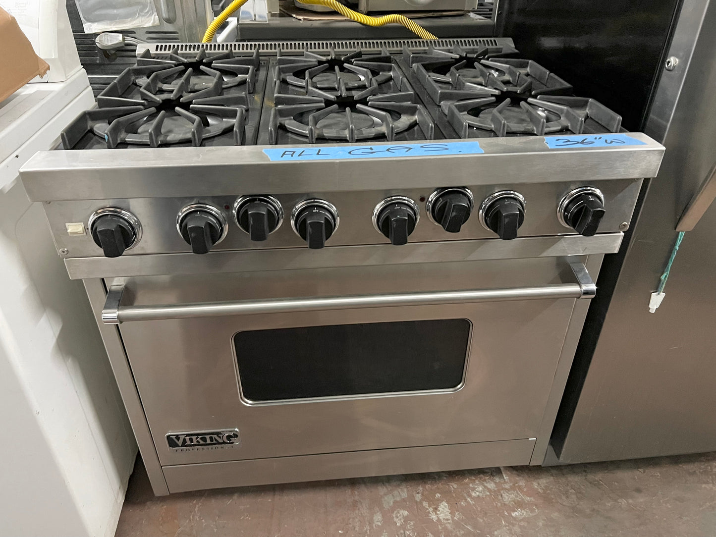 36 Inch Viking Professional Series VGSC3666BSS 36 Inch Pro-Style Gas Range 6 Open Burners w/ VariSimmer, 5.1 cu. ft. ProFlow Convection Oven, Gourmet-Glo Infrared Broiler Self-Clean Stainless Steel , 444119