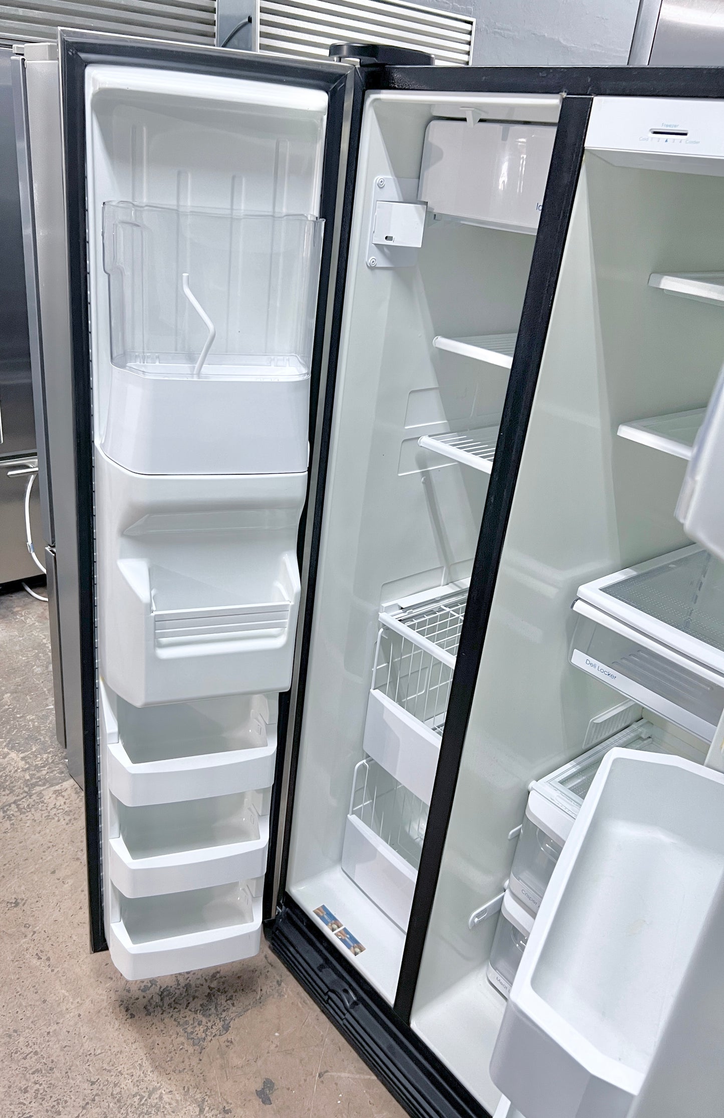 Kitchenaid Side By Side Stainless Steel Refrigerator KSRG25FKSS , Full Size , 25 Cu Ft , Water Ice Dispenser 373789