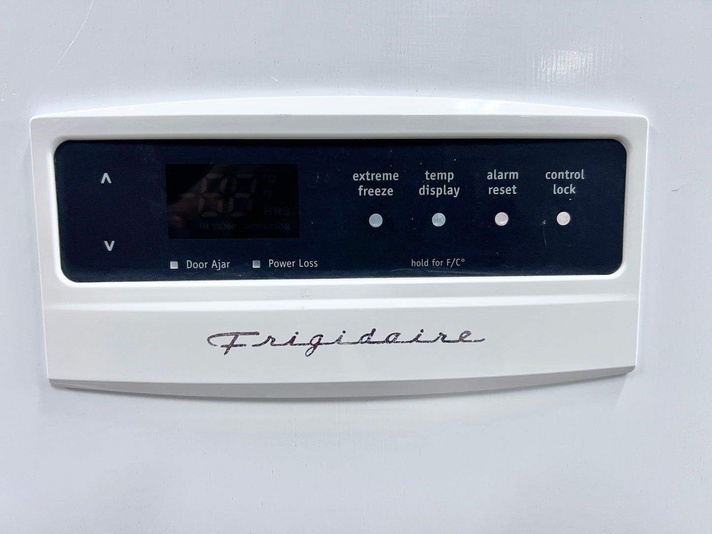 Frigidaire Upright Freezer 16.6 Cu Ft LFFH17F7HWG , White 32 Inch x 65 Inch 373799