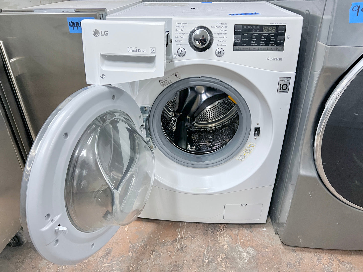 24 Inch LG WM3488HW Front Load Washer Dryer Combo 2-in-1 Machine , 2.3 cu. ft Capacity, 14 Wash Cycles, 10 Wash Options, Sanitary Cycle, 1,400 RPM, LoadSense LoDecibel Quiet Operation, White , 101211