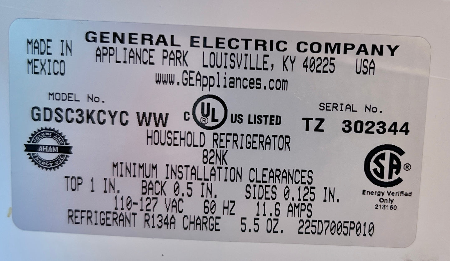 33 Inch GE GDSC3KCYCWW Bottom Freezer Refrigerator with Ice Maker , In White , 101351