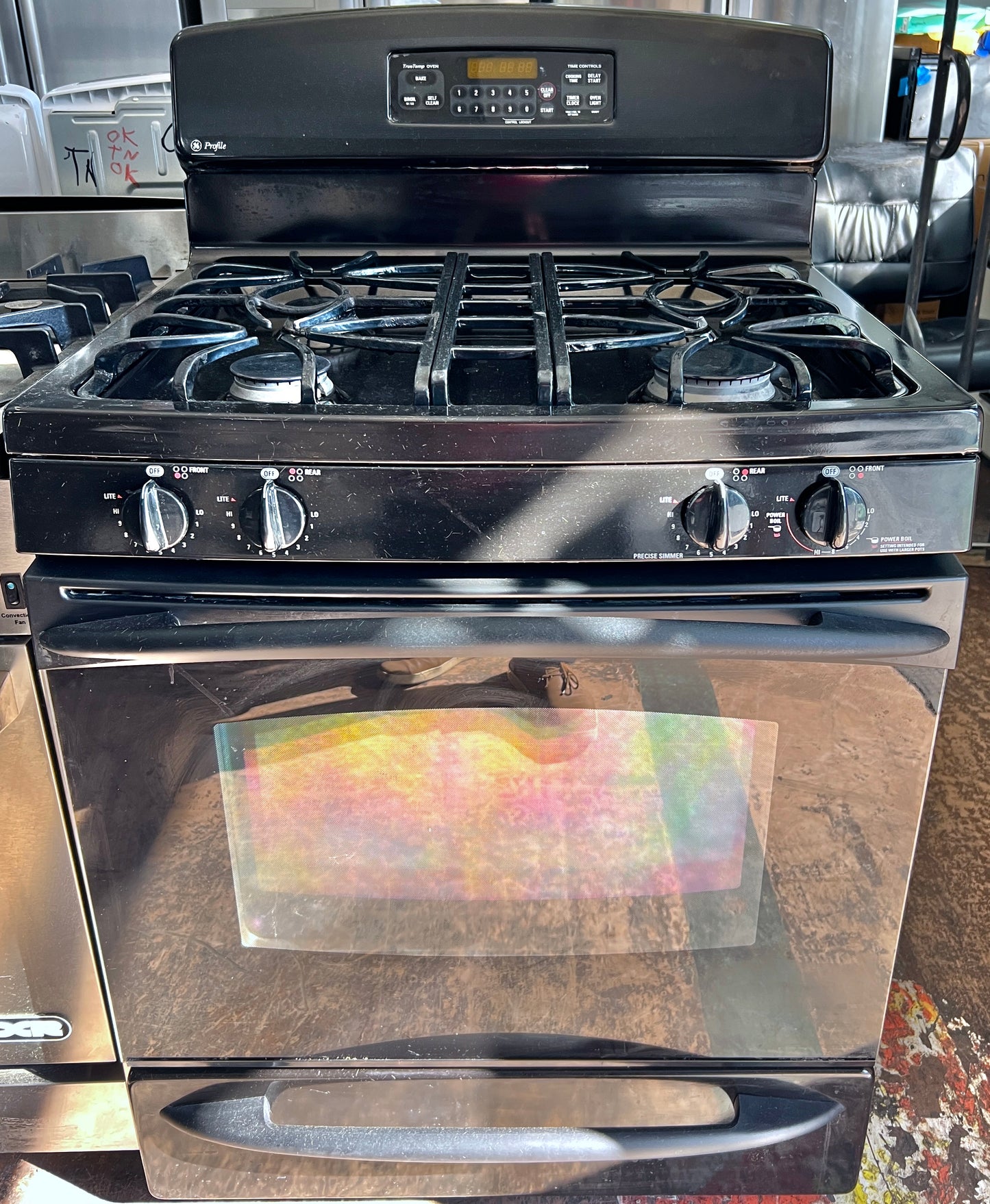 30 inch GE Profile JGB900BEK5BB , 4 Burner Gas Range with Oven , Black Color , 444398