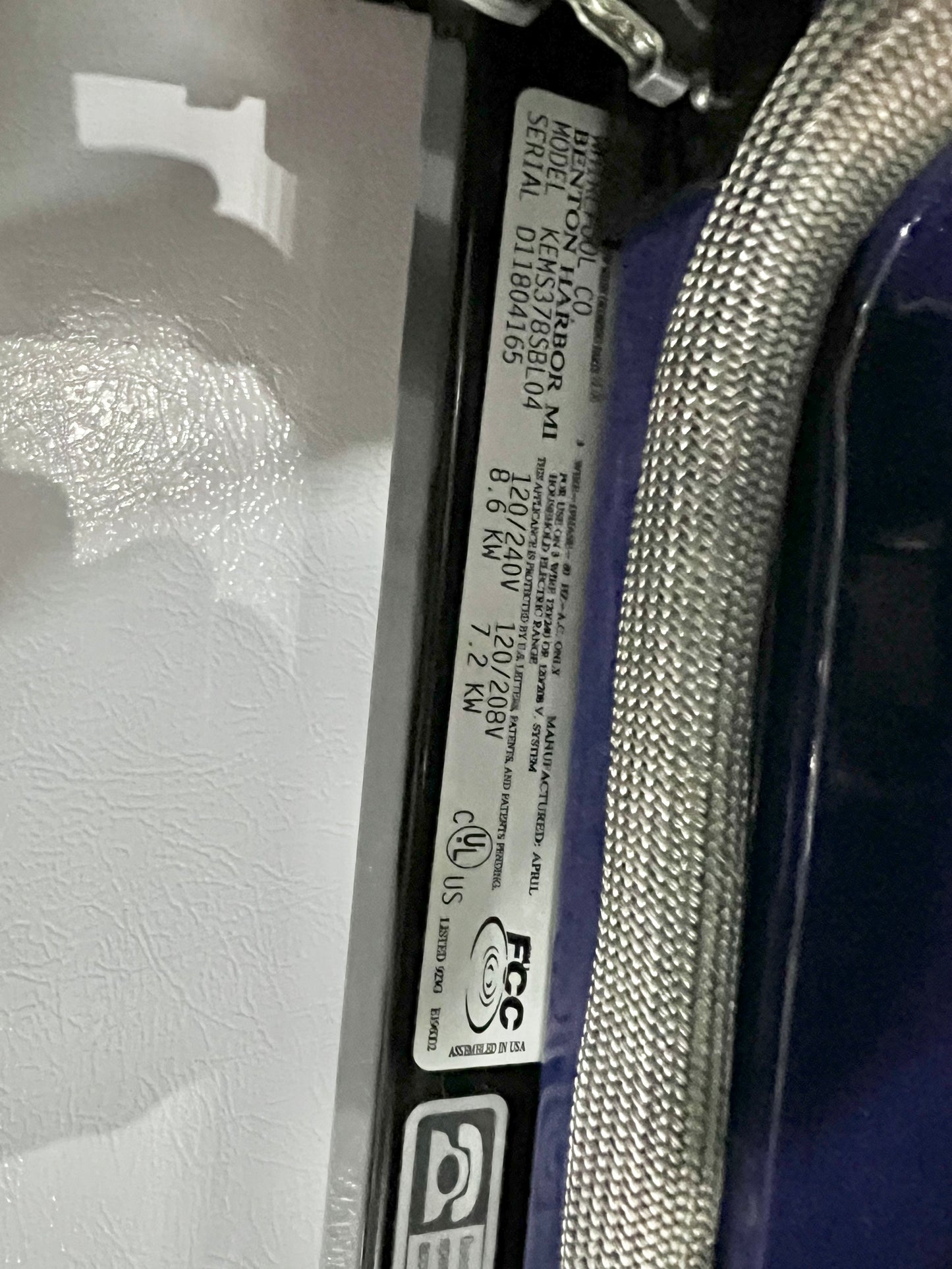 27 INCH KitchenAid KEMS378SBL, Microwave Combination Wall Oven 3.7 cu. ft. Oven, 900 Watts, Even-Heat True Convection System, Black , 444238