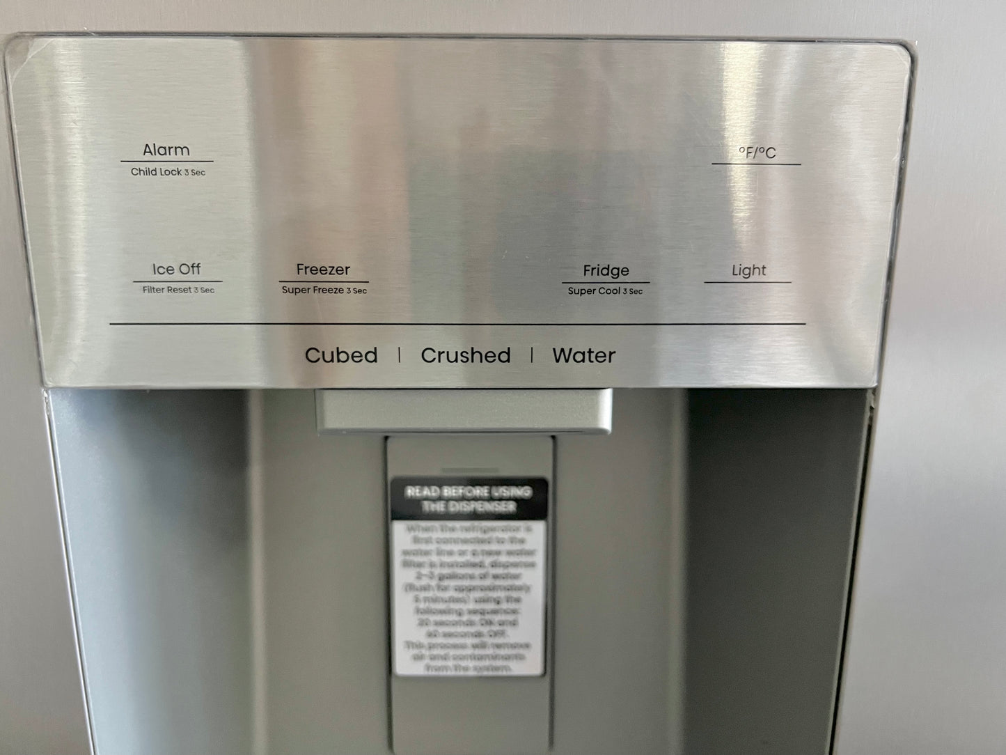 36 INCH Hisense 29 Cu Ft HRS290P5FSE , Side By Side Refrigerator with Ice Maker and Water Dispenser , Stainless Steel , * New Open Box * 444243