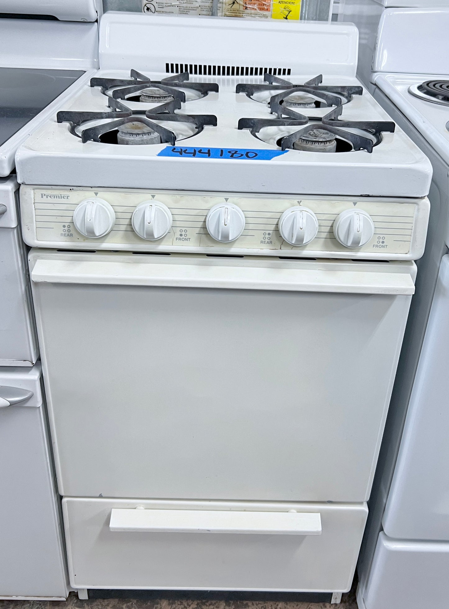 20 Inch Premier GAK100O Compact Gas Range 4 Burner, Gas Pilot Ignition, Roll Out Broiler 4 Inch Porcelain Backguard White on White , 444180