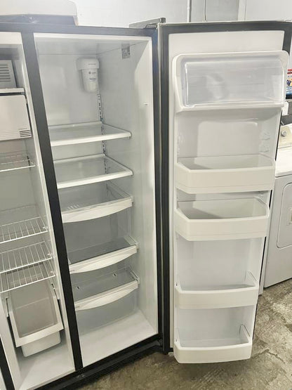 33 Inch Side-by-Side Refrigerator, GSE22ESHCSS with 21.8 cu. ft. Capacity,  Stainless Steel , 444371