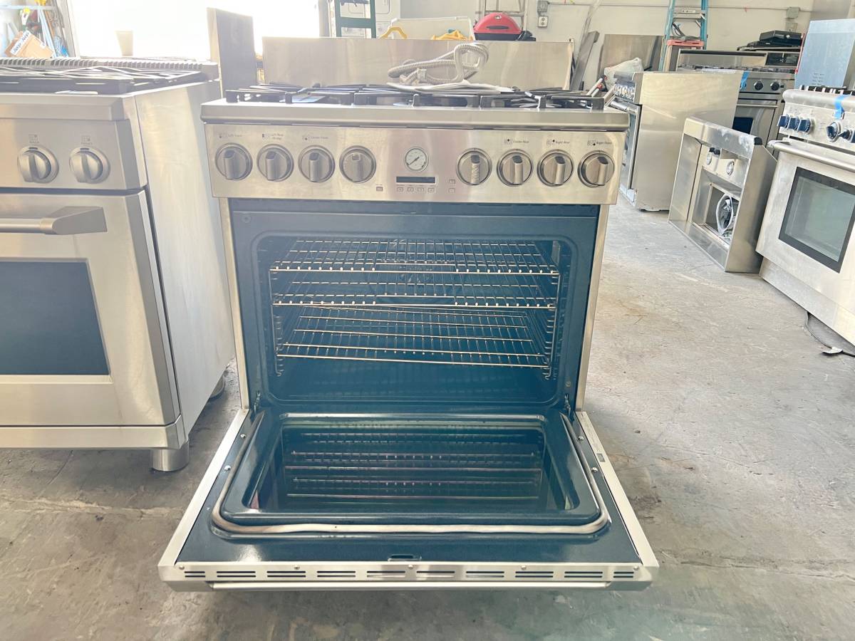 36 Inch Kenmore Pro Dual Fuel Gas Range , 6 Sealed Burners , Natural Gas , 220V 790.79623700  444270