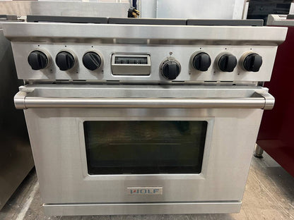 Wolf 36 Inch Pro-Style Dual Fuel Gas Range,DF366 Convection Oven ,6 Burner  Stainless Steel 369133