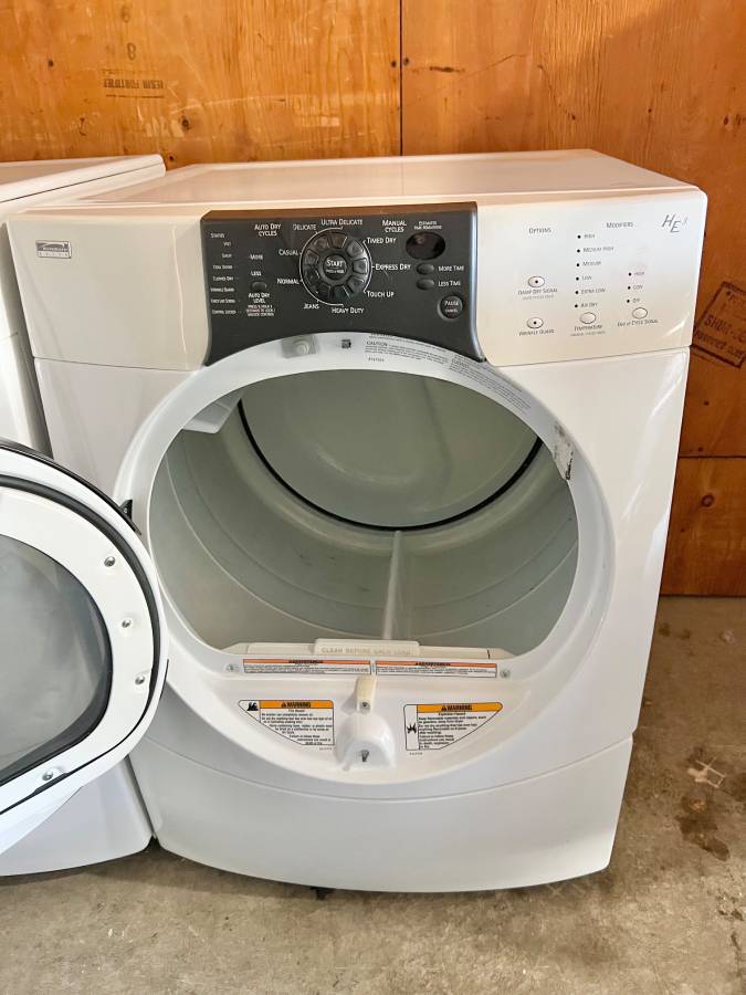 27 Inch Kenmore Elite Front Load Gas Dryer , White , 110.92822102 , 110V , 131302