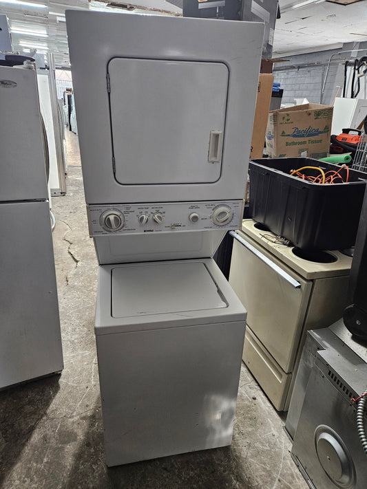 110V Kenmore Laundry Center Washer and Dryer Stackable , White, Used