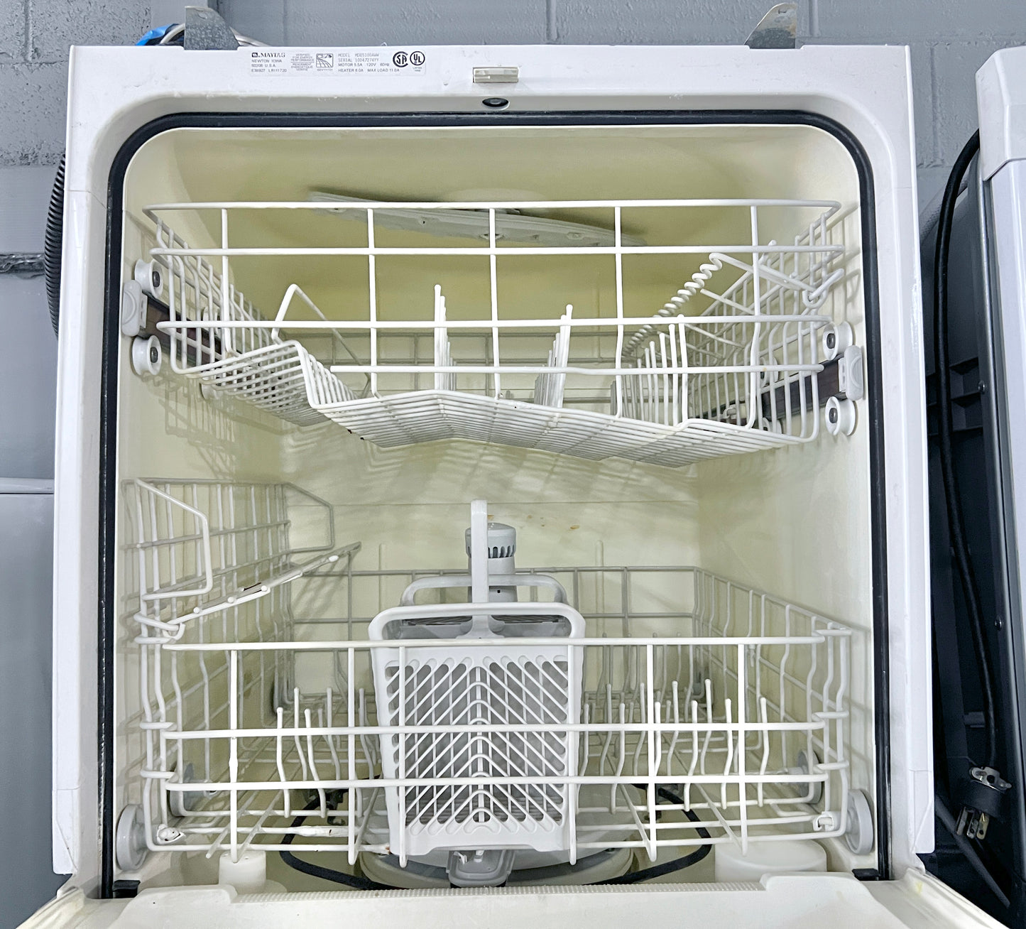 24 Inch Maytag Built In Under Counter Dishwasher White , MDB5100AWW, 101309