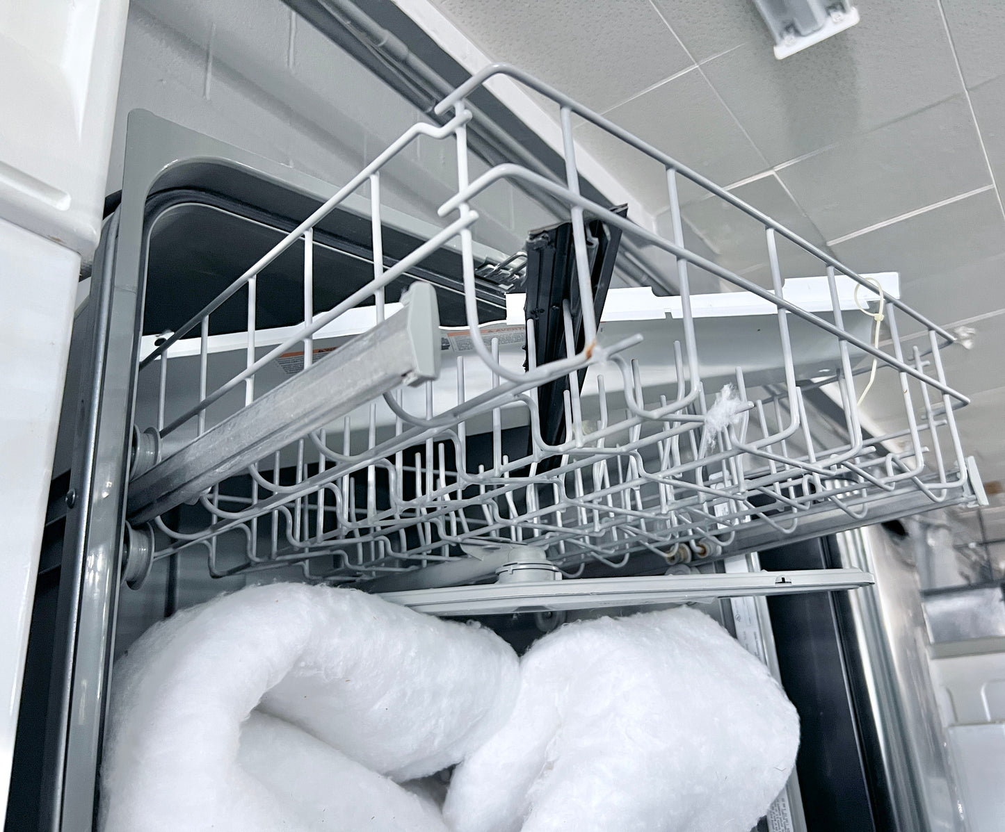 24 Inch Frigidaire Built In Under Counter Dishwasher , White ,  101324