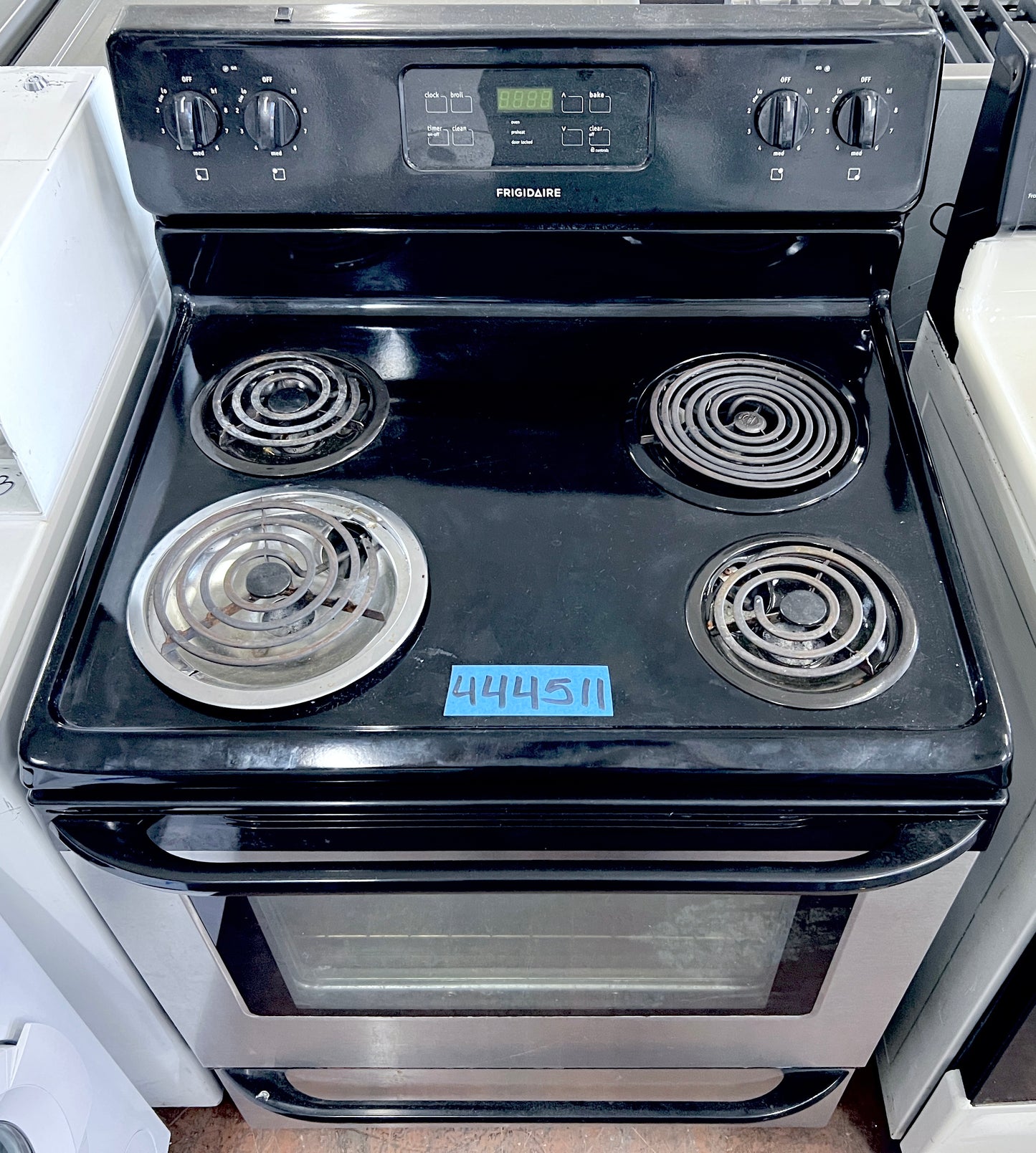 Frigidaire 30 Inch Electric Range 4 burner Stainless Steel , Black , Coil Elements , 444511