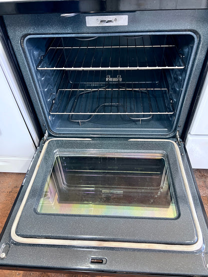 30 Inch GE Electric Range 4 Burner , JBP23DR3BB , Black , Coil Element Top, 444191