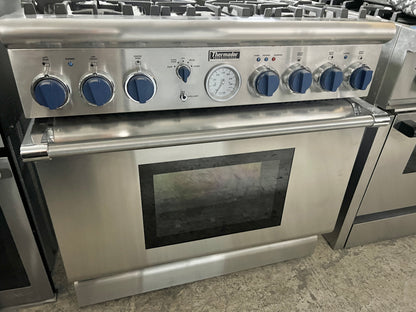 Thermador Pro Grand  PG366BS 36 Inch Pro Style All Gas Range , 6 Star Burners (2 w/ ExtraLow Simmer Settings), European 3rd Element Convection & 5.1 cu. ft. Oven Capacity, Natural Gas 369276