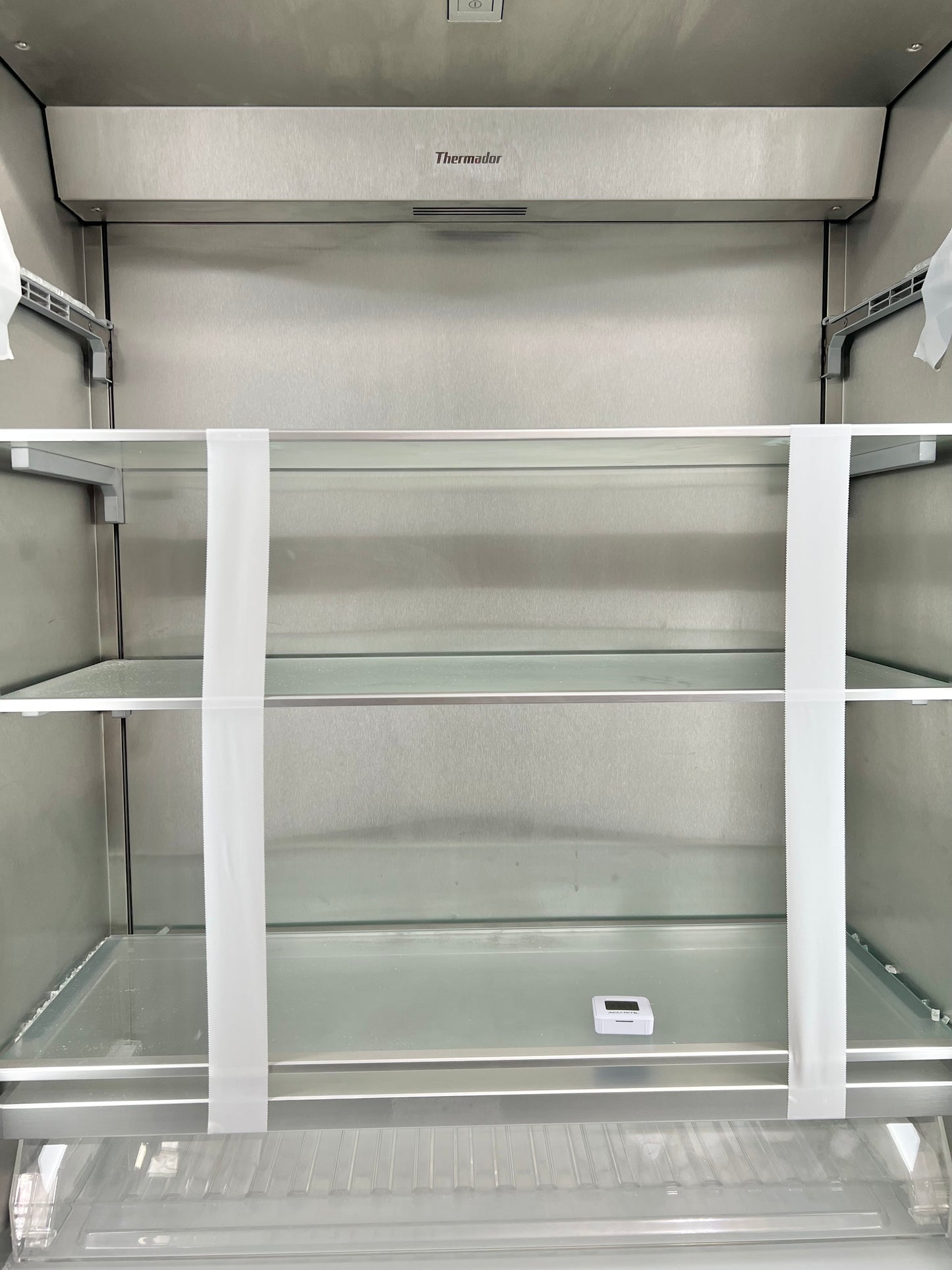 Thermador 36 Inch , T36IR905SP, Panel Ready Built In Smart Refrigerator , 20.6 Cu Ft , Pane Ready , New Open Box , Column, 444266