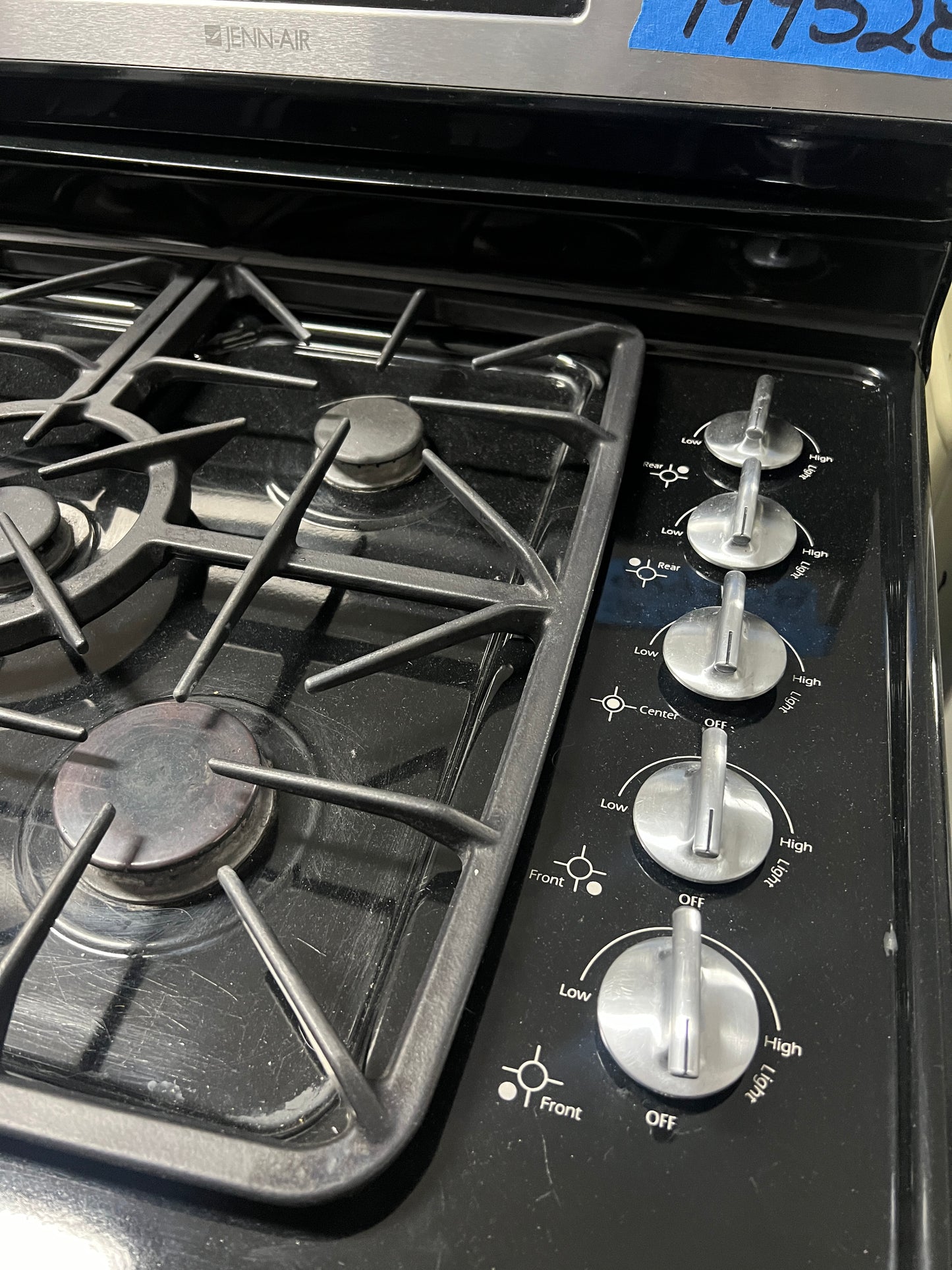 Jenn Air 30 Gas Range With 5 burners, Stainless Steel, 999528