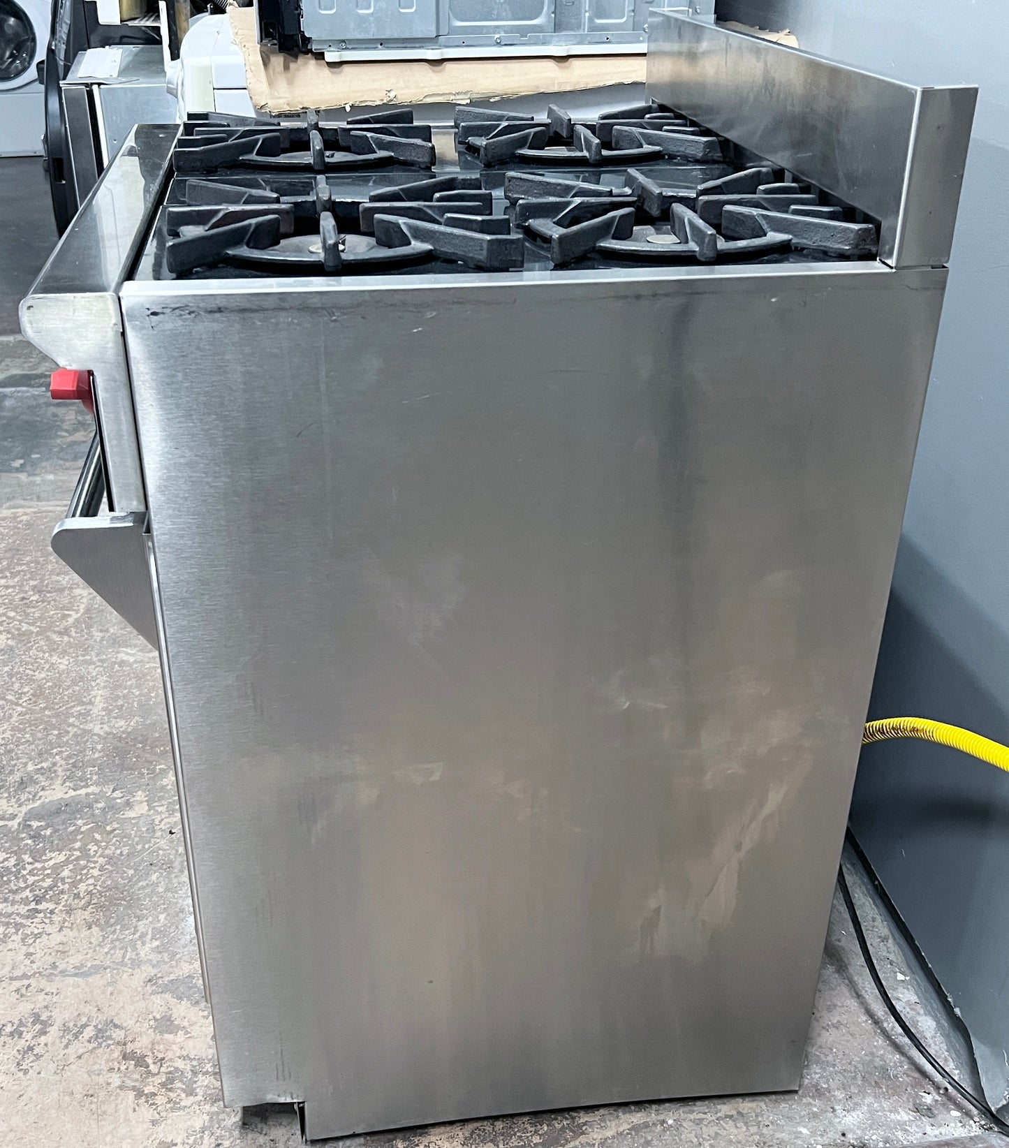 30 Inch Wolf Gas Range , 4 Burner , Convection Oven , Stainless Steel , 444484