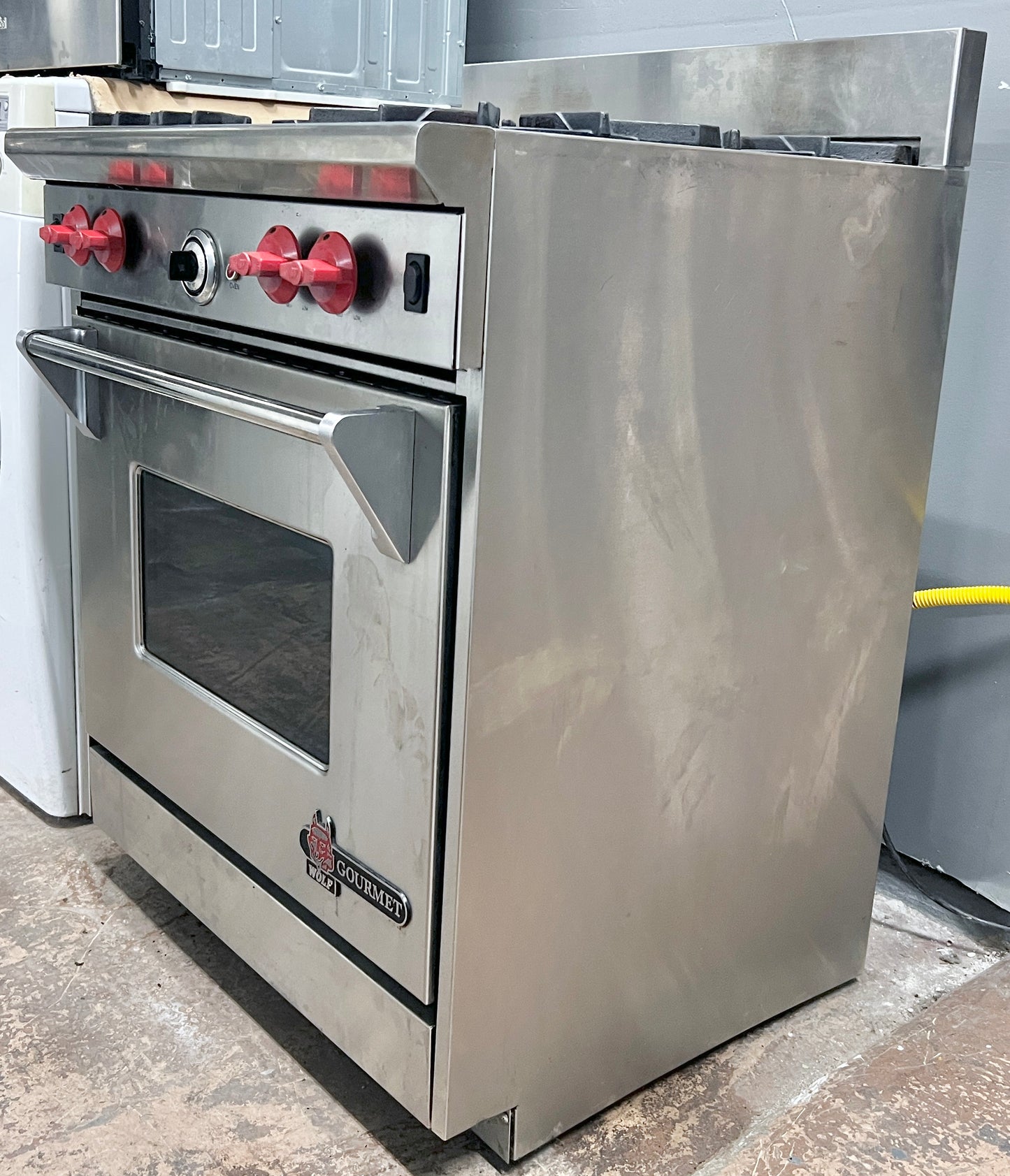 30 Inch Wolf Gas Range , 4 Burner , Convection Oven , Stainless Steel , 444484