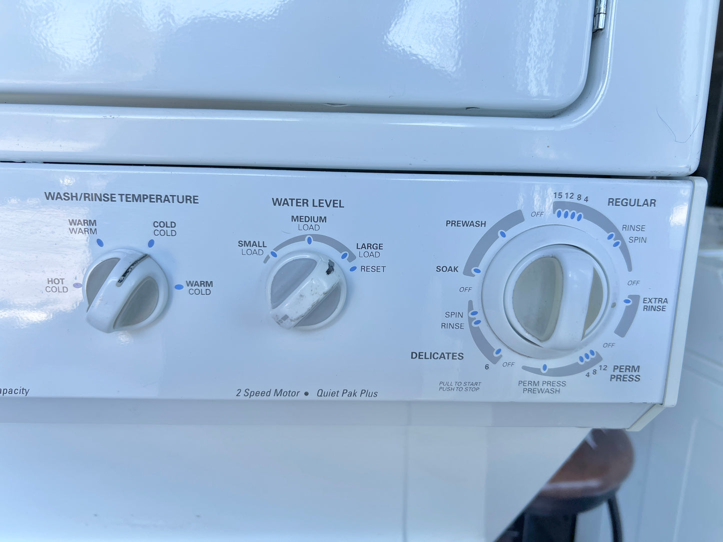 27 Inch Kenmore Gas Laundry Center Washer Dryer Stackable , 417.97972700 , White , 444494