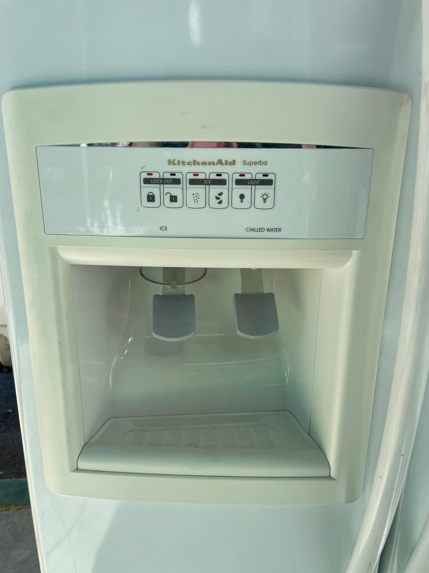 KitchenAid 36 Inch Side By Side Refrigerator In White, KSRA25ILWH02,Water Ice Dispenser  999788