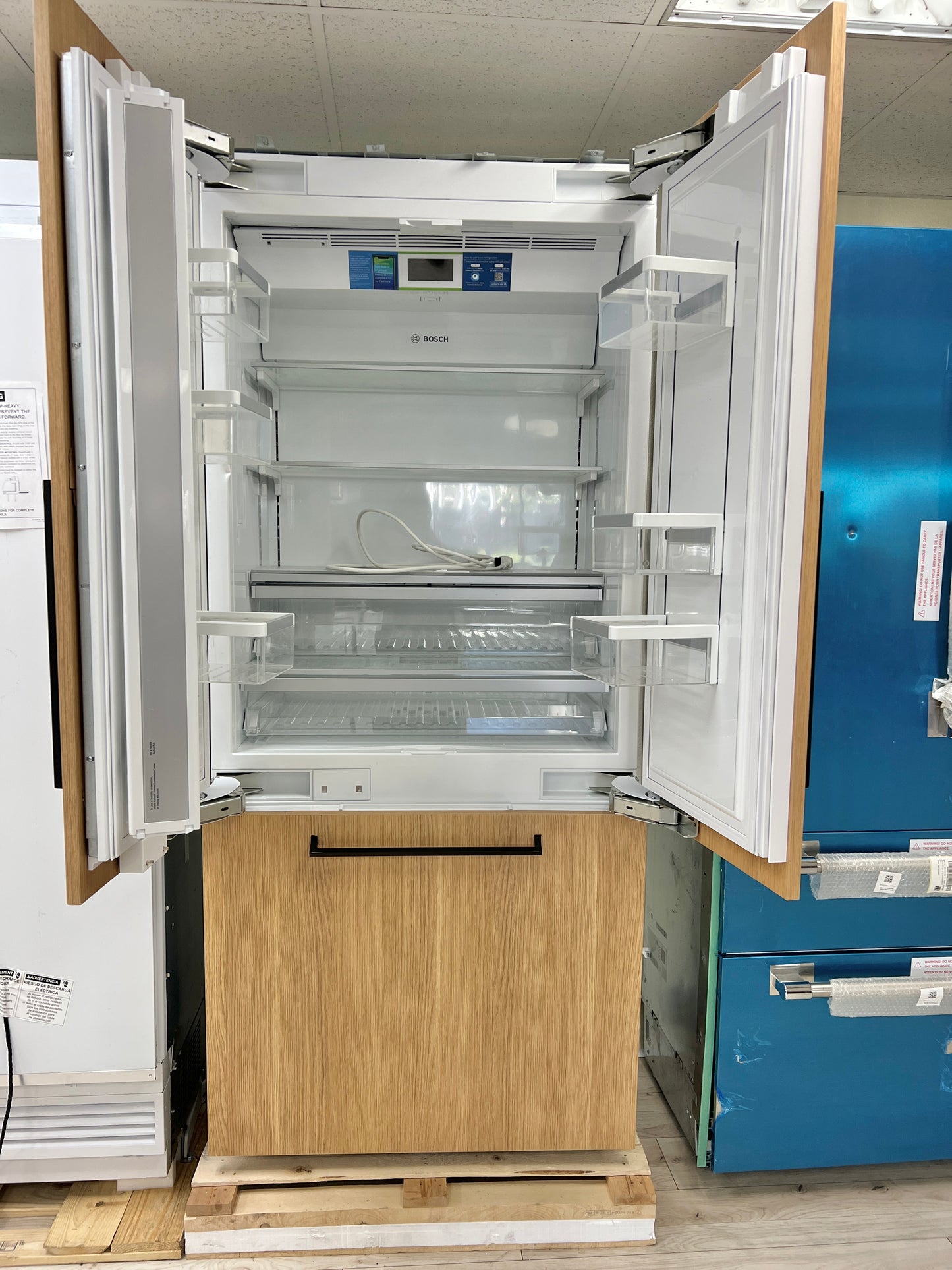 Bosch Benchmark  B36IT905NP 36 Inch Built In French Door Smart Panel Ready Refrigerator , 19.4 cu. ft. , Ice Maker, Ultra Clarity Pro Water Filter, Optiflex Hinge, Remote Monitoring Control, Super Cool, Multi AirFlow , Super Freeze, Star-K ENERGY STAR