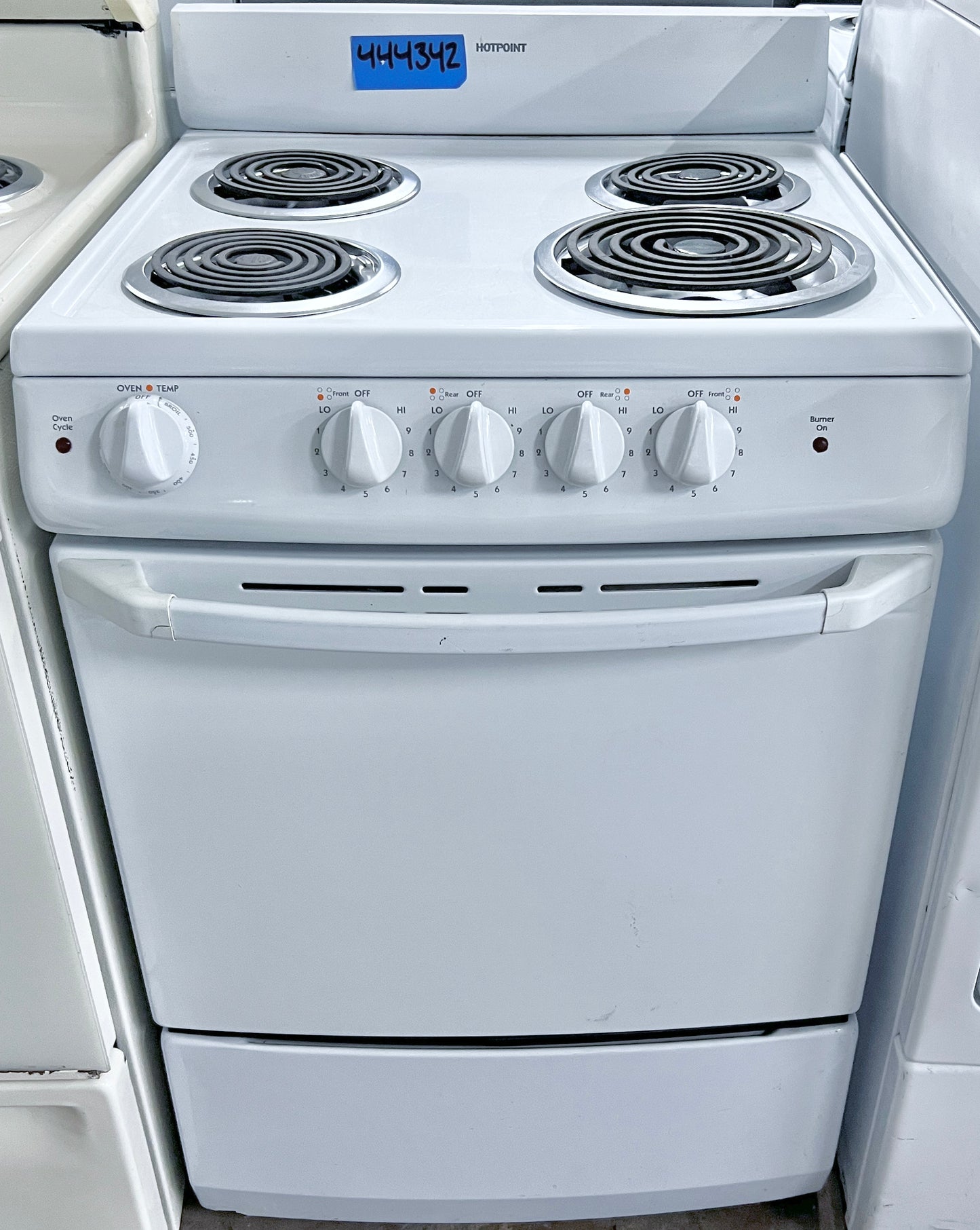 24 Inch Hotpoint Electric Range with Oven 4 Burner Coil Elements , White , 444342
