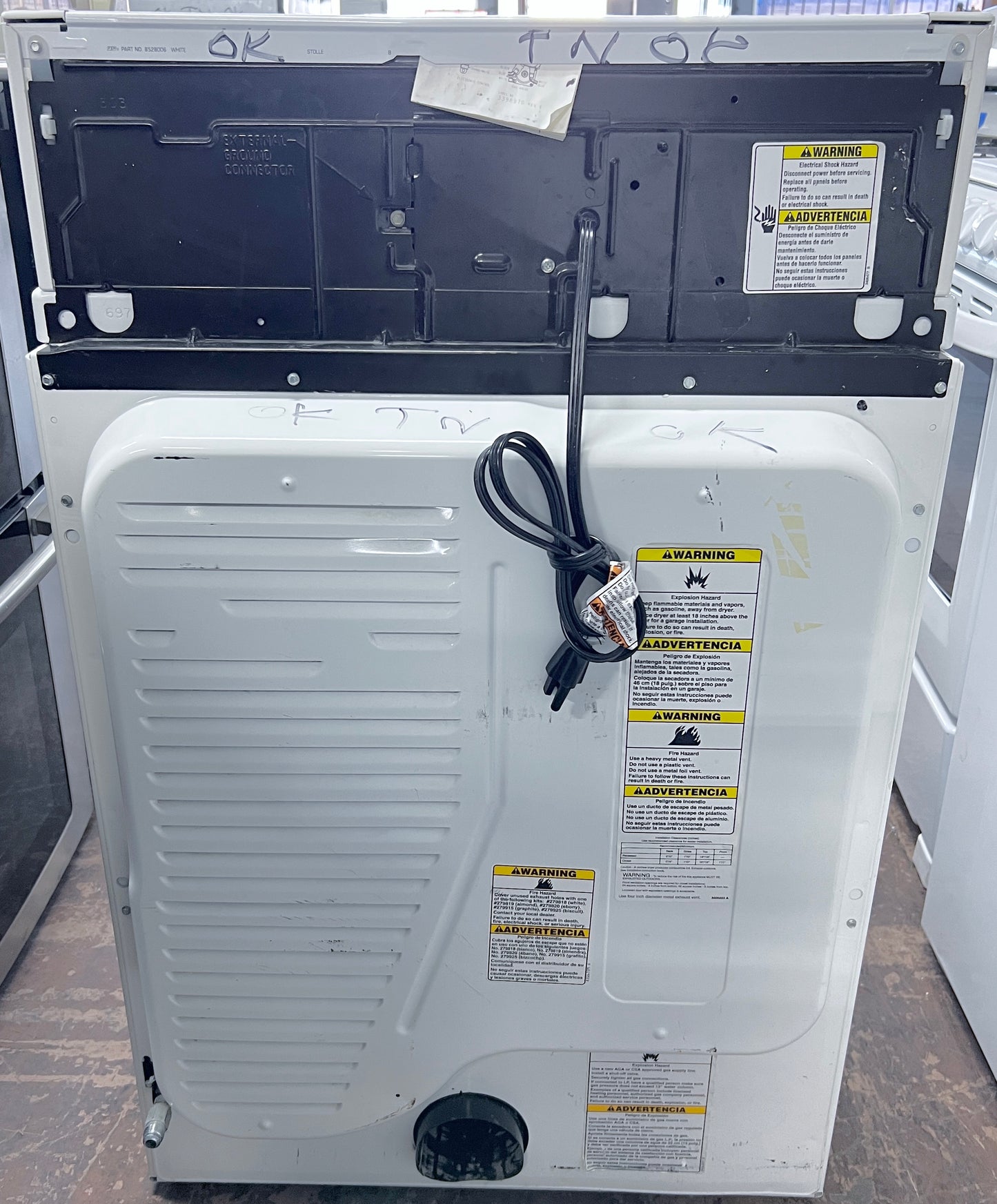 27 Inch Kenmore Front Load Gas Dryer Machine , White , 110.72912100, 373717