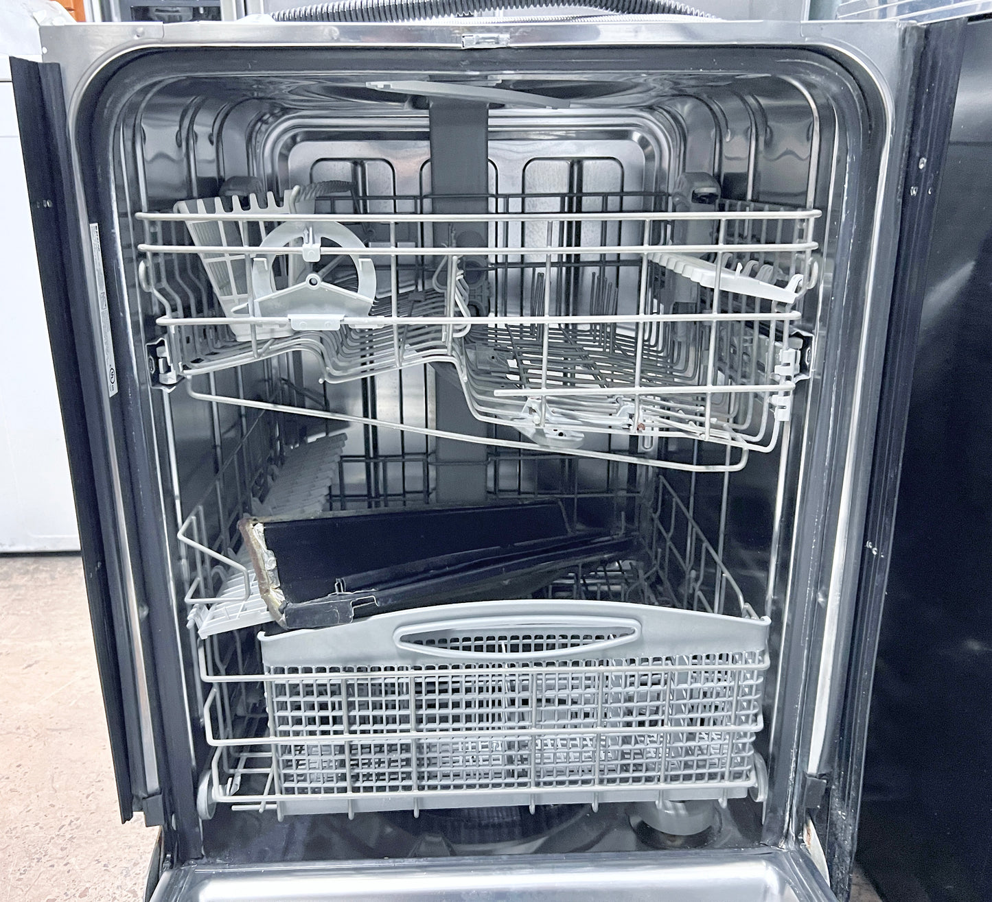 24 Inch JennAir Stainless Steel Built In Dishwasher JDB1250AWP , 373712