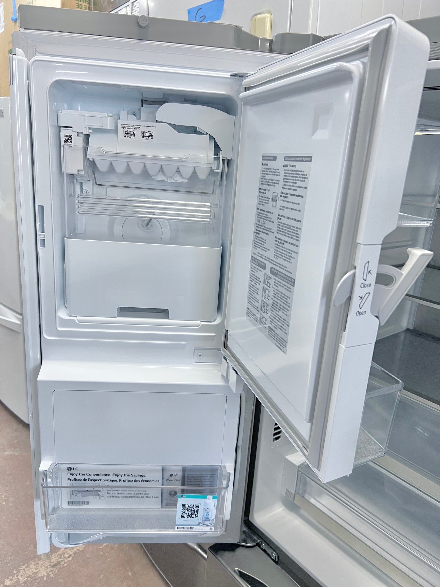 36 Inch LG  LRYXC2606S Counter Depth MAX French Door Refrigerator 26 Cu. Ft.,  Wi-Fi, Smart Diagnosis, 3 Built-in Ice Maker, UVnano Dispenser, ENERGY STAR, ADA ,PrintProof Stainless Steel , 373719
