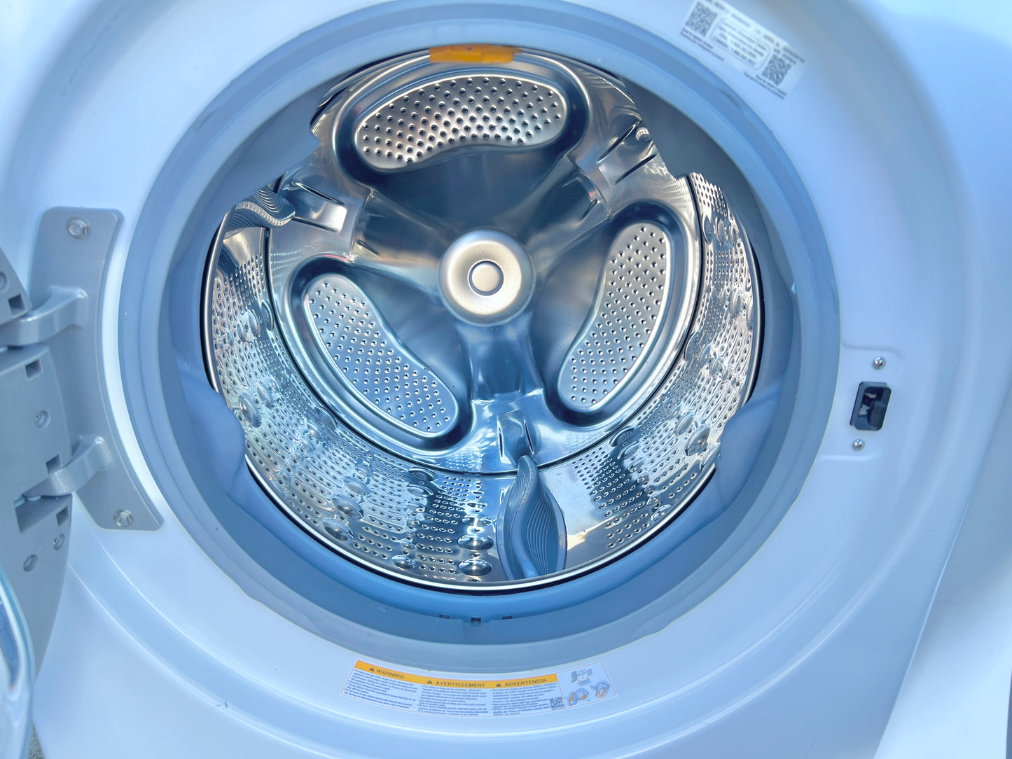 27 Inch LG ThinQ Steam Electric Dryer and Washer Machine Set , WM4000HWA , DLEX4000W , 373726