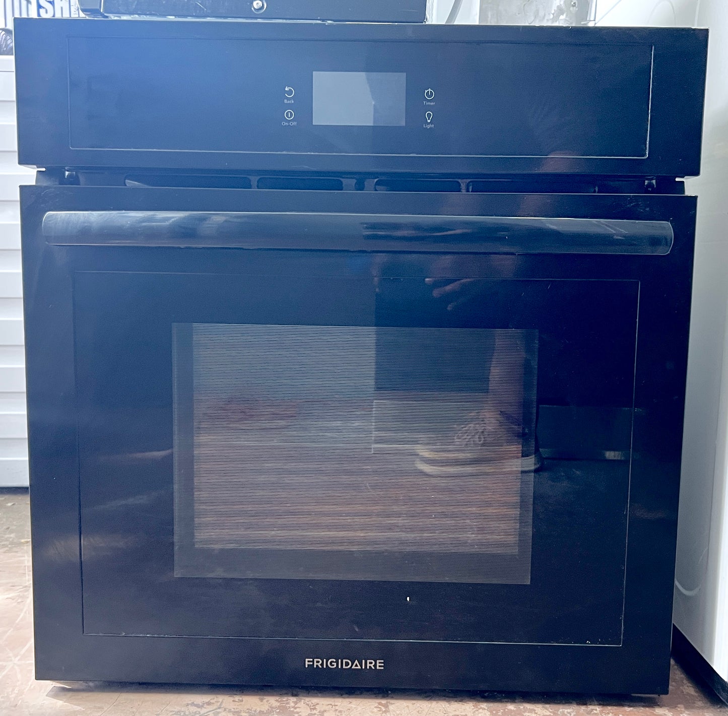 27 Inch Frigidaire  FCWS2727AB Single Convection Electric Wall Oven 3.8 Cu. Ft., Fan Convection, Self Clean, Keep Warm Setting, Timed Cook, Quick Preheat, Delay Start, Sabbath Mode, Star-K Certified, ADA , Black , 373729