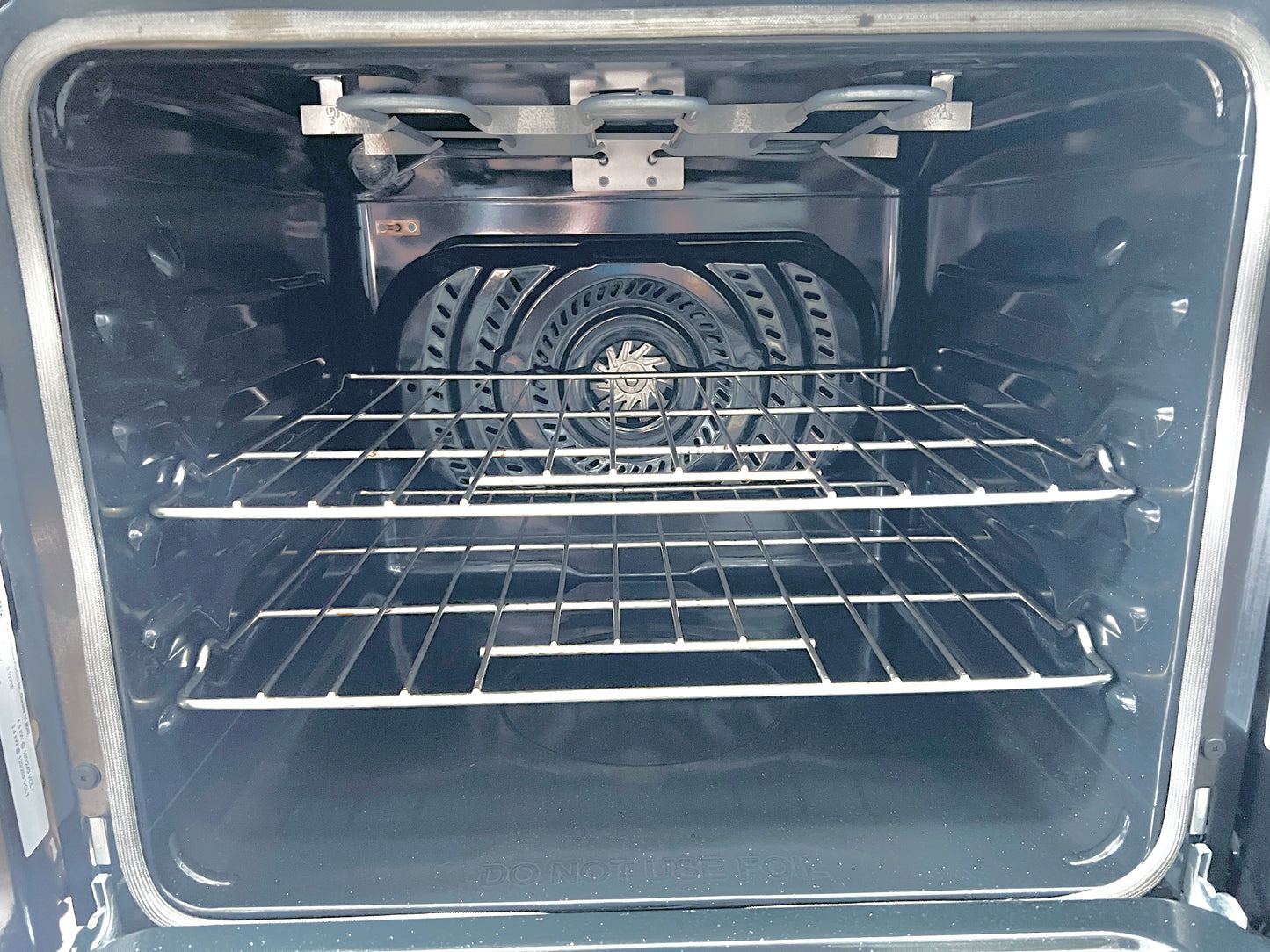 27 Inch Frigidaire  FCWS2727AB Single Convection Electric Wall Oven 3.8 Cu. Ft., Fan Convection, Self Clean, Keep Warm Setting, Timed Cook, Quick Preheat, Delay Start, Sabbath Mode, Star-K Certified, ADA , Black , 373729
