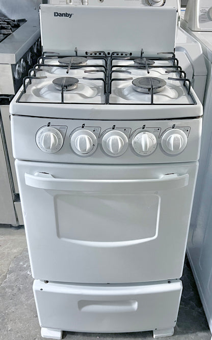 Danby 4 Burner Gas Range ,  Oven , White 20 Inch 444513