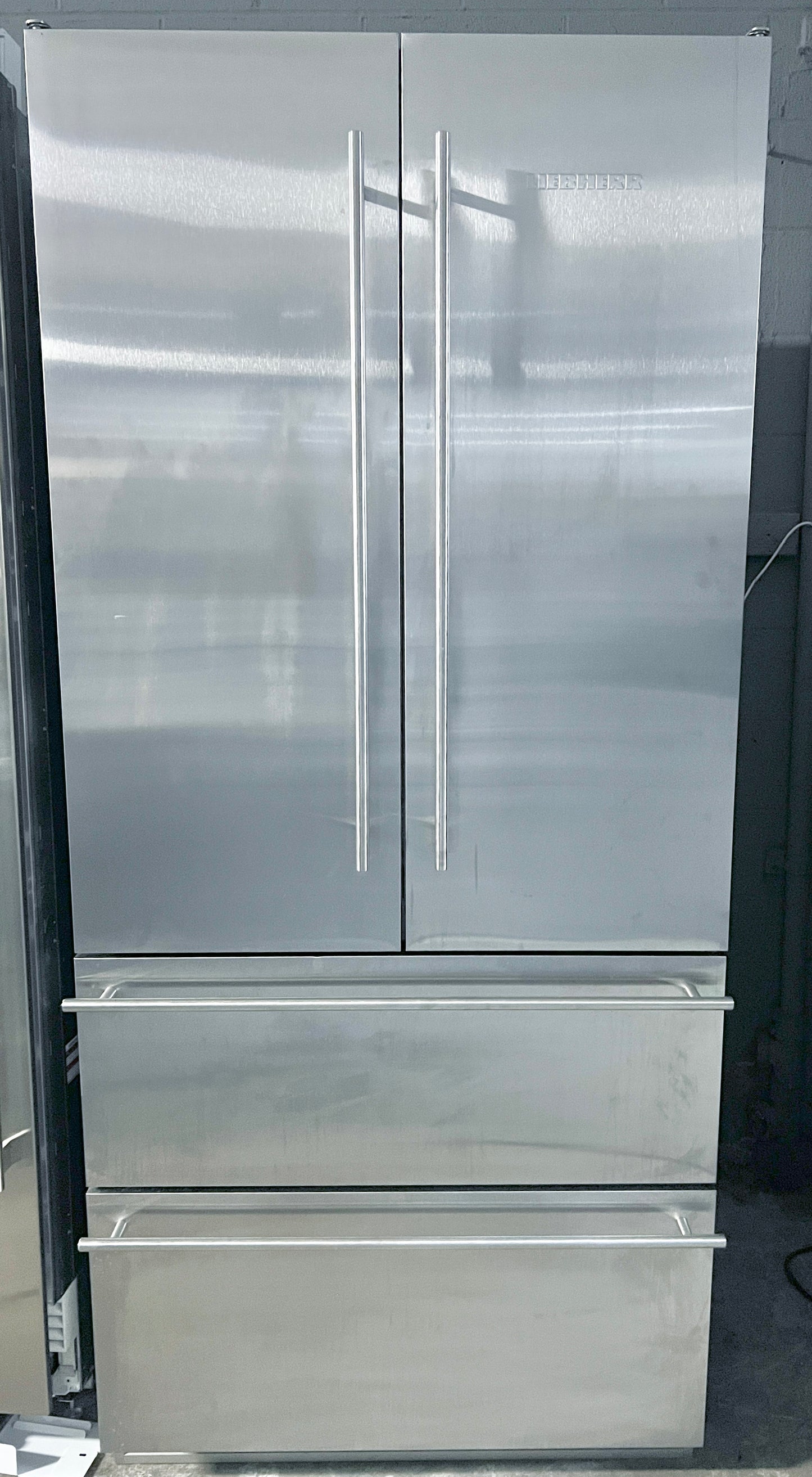 36 Inch Liebherr  CS2062  Counter Depth 4-Door French Door Refrigerator 19.6 cu. ft., 2 Freezer Drawers, LED, Sabbath, Frost-Free, ENERGY STAR Automatic Ice Maker , 373734