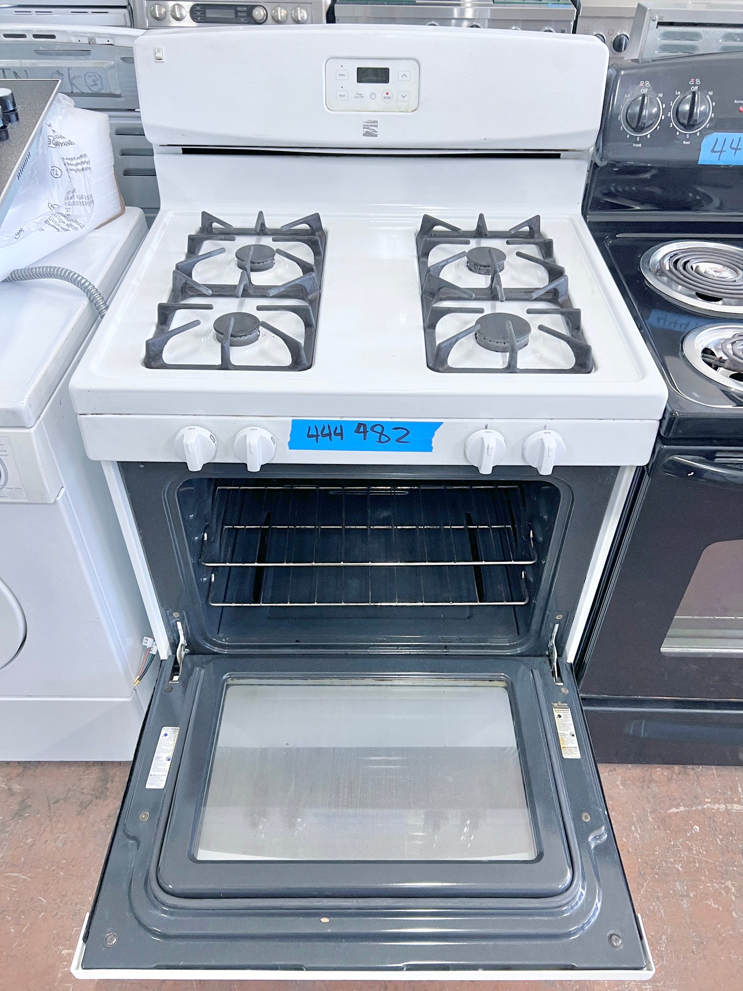 30 Inch Kenmore Gas 4 Burner Range , White , 790.73232313 , 444482