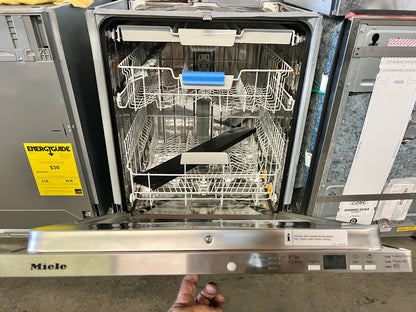 Miele G 5000 Series  G5056SCVI 24 Fully Integrated Dishwasher with Original Cutlery Tray, 44 dBA,  Sanitize Cycle, PureLine Handle, Energy Star, Panel Ready