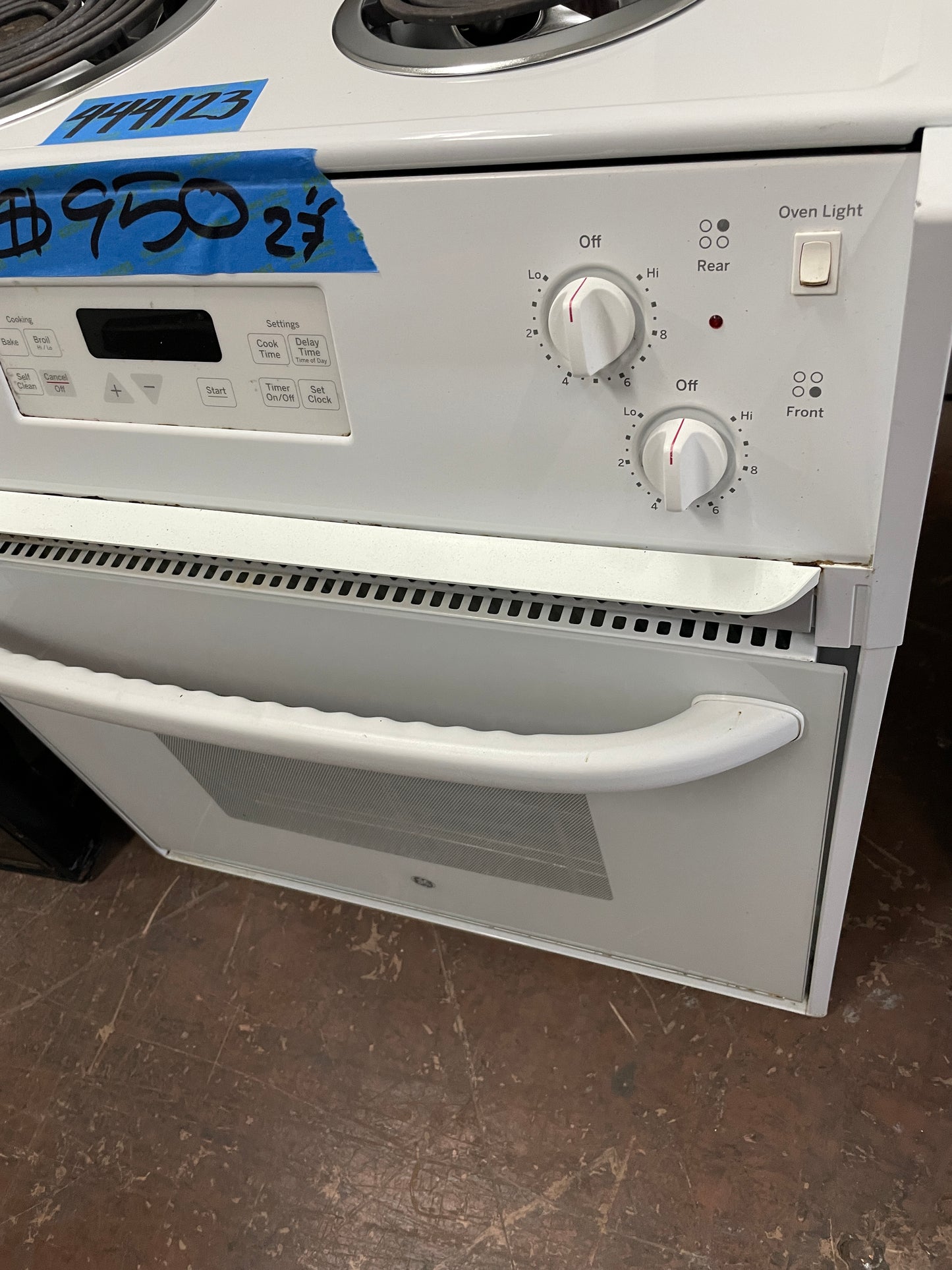 GE 27 Inch Drop In Electric Range In White, JM250DF1WW, 444123