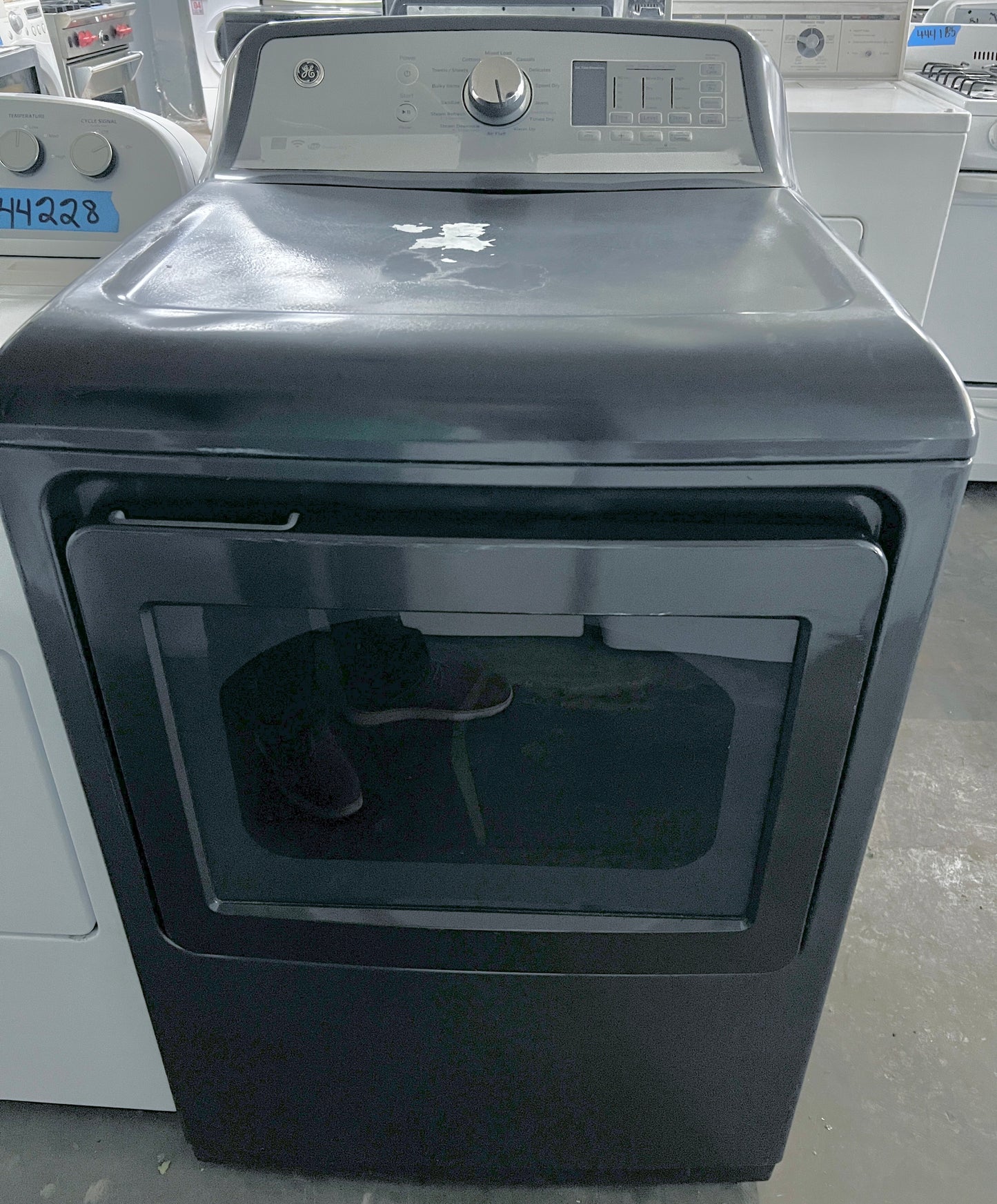 27 Inch GE  GTD75ECPLDG Smart Electric Dryer 7.4 cu. ft., HE Sensor Dry, Steam Select, ENERGY STAR, Diamond Gray , 373746