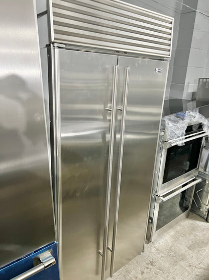 Subzero 36 Inch Side By Side Built In Refrigerator , Stainless Steel, 561S