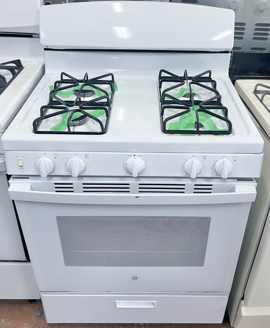 GE JGBS30DEKWW 30 Inch  Gas Range 4 Sealed Burners, Broiler Drawer, Simmer Burner, Big View Window,  ADA Compliant, White