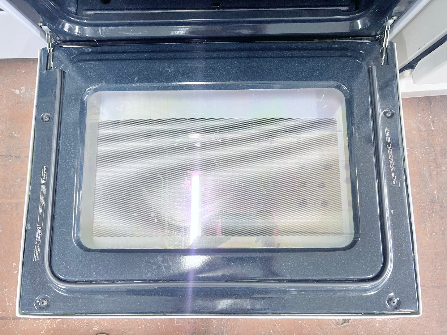 GE JGBS30DEKWW 30 Inch  Gas Range 4 Sealed Burners, Broiler Drawer, Simmer Burner, Big View Window,  ADA Compliant, White
