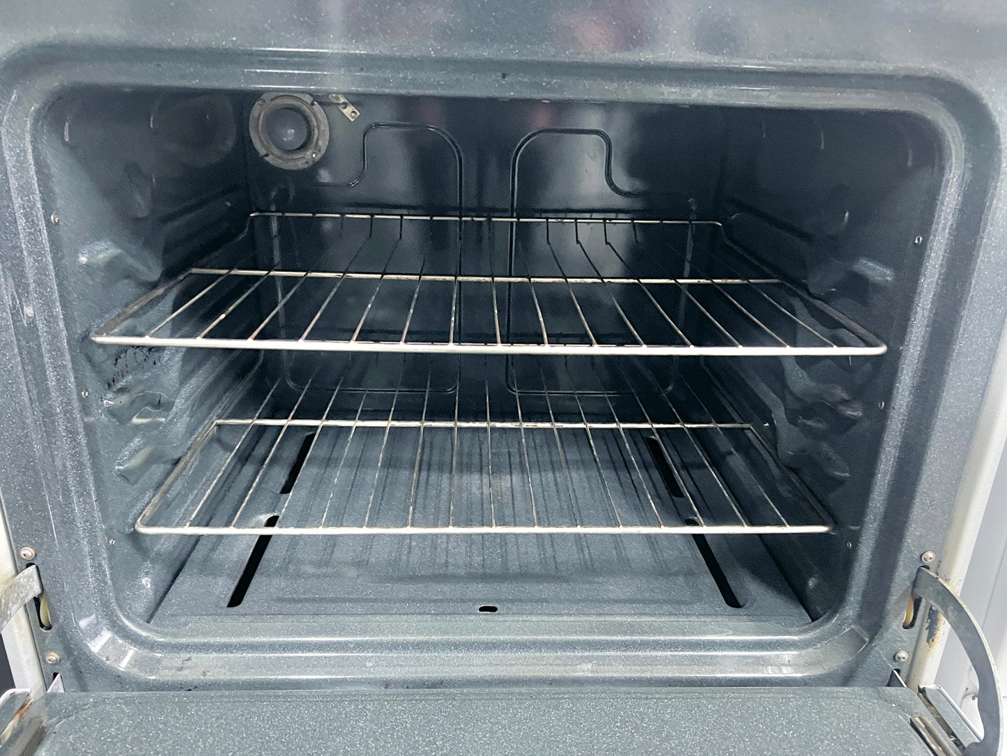 30 Inch GE 4 Burner Gas Range , White , JGBS19DENWW , 373754