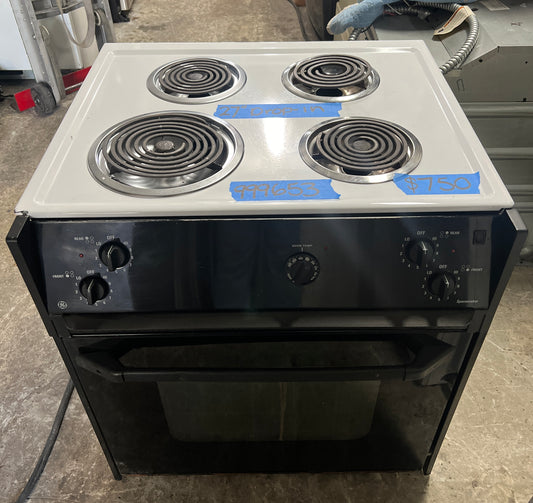 GE 27 Inch Drop In Electric Coil Burners Range In Black and White, Slide In 999653