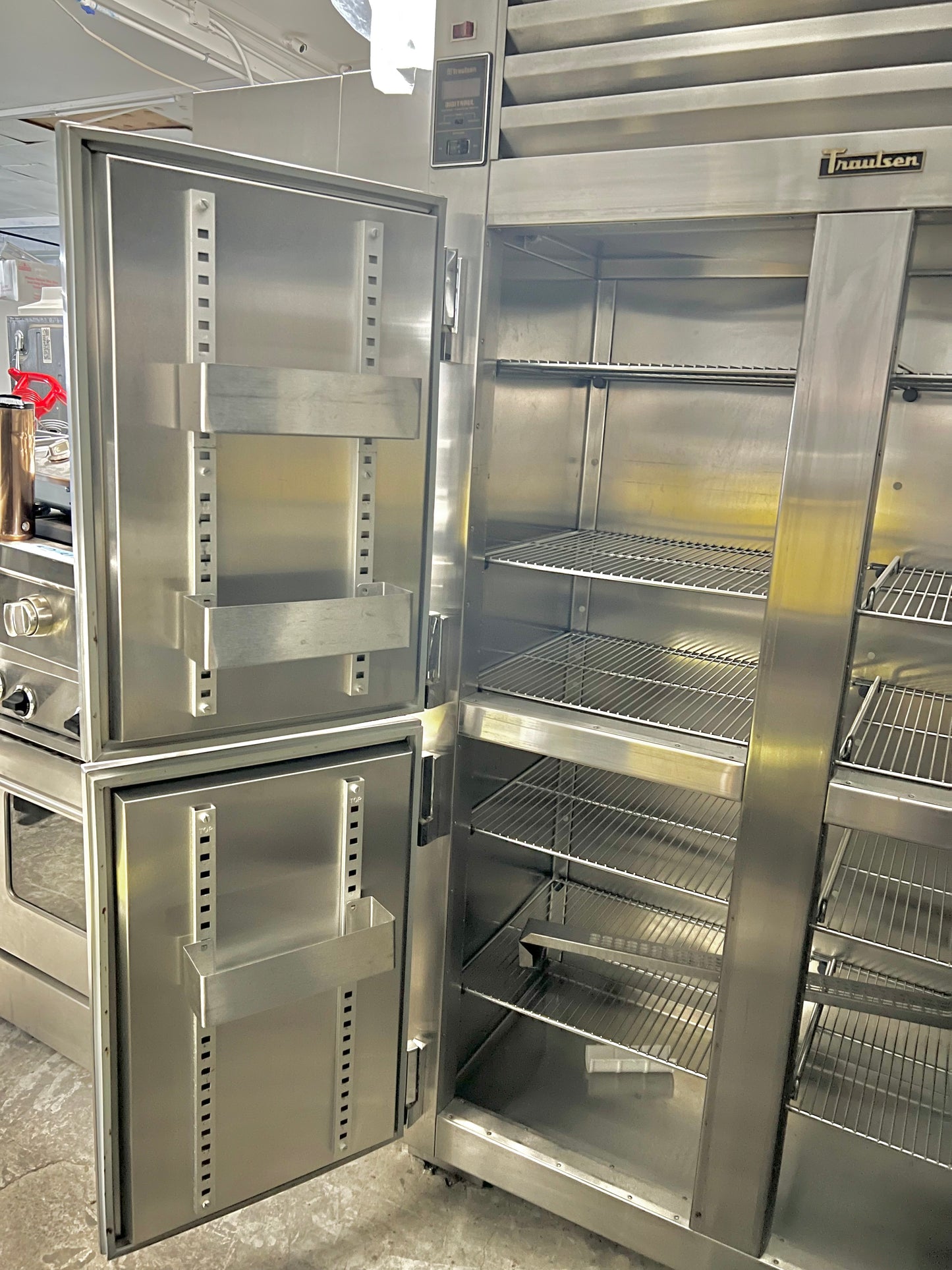 48 Inch TRAULSEN UR48HT M050330 Reach in R12 Refrigerator Commercial Refrigerator or Freezer Stainless Steel Solid 4 Doors with Defogger On Off Switch 444269