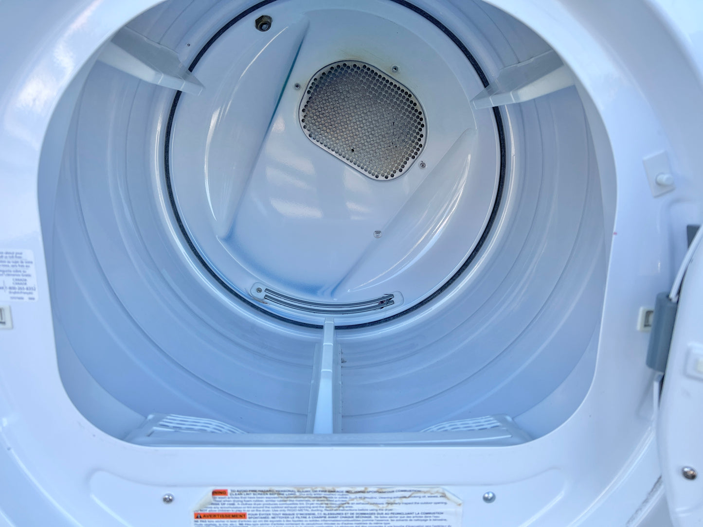 Frigidaire Affinity Series  FASE7021NW 27 Inch Electric Dryer 7.0 cu. ft., Steam, Wrinkle Release , 373760